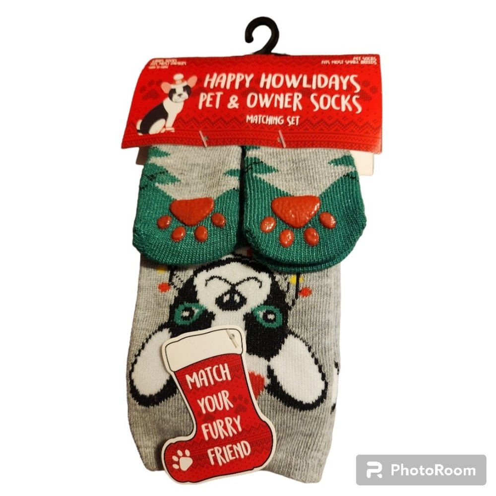 3/$27 Happy Howlidays Owner and Small Pet Socks - NWT